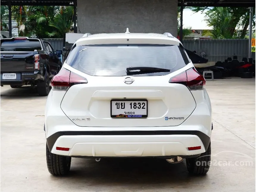 2022 Nissan Kicks V SUV