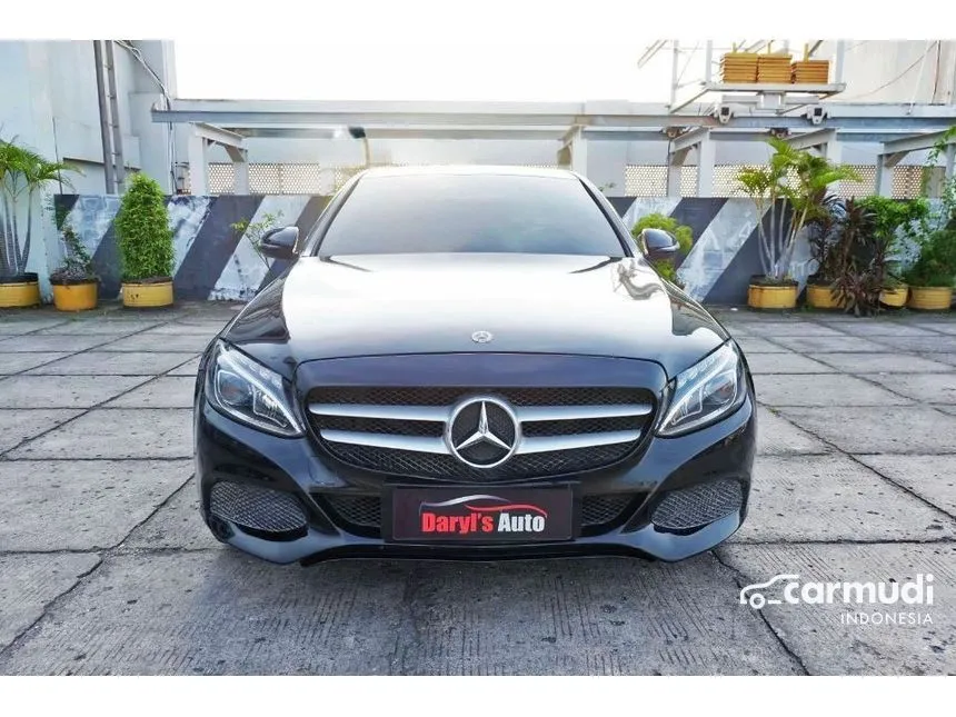 2017 Mercedes-Benz C200 Avantgarde Sedan