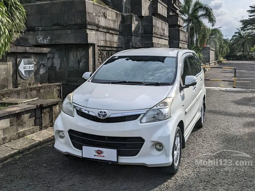 Jual Mobil Toyota Avanza 2015 Veloz 1.5 di DKI Jakarta Automatic MPV Putih Rp 127.000.000