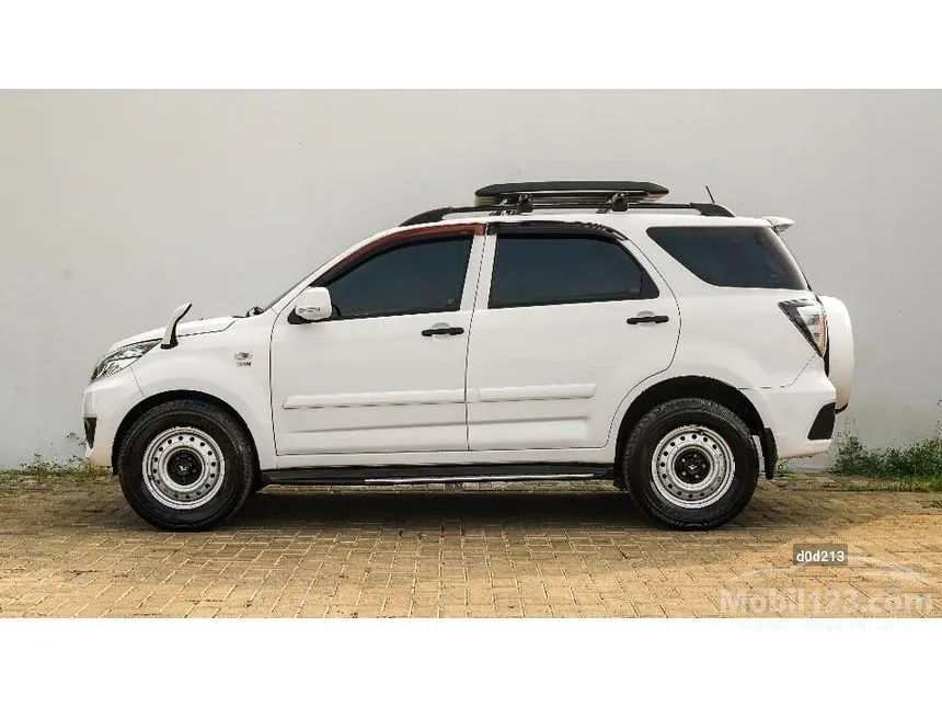 2016 Daihatsu Terios X Extra SUV
