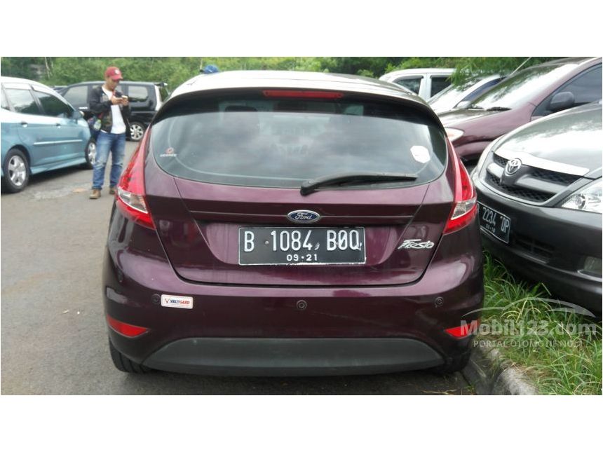 Jual Mobil  Ford  Fiesta  2011  Trend 1 4 di DKI Jakarta 