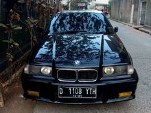 1992 BMW 318i 1.8 1.8 Manual Sedan