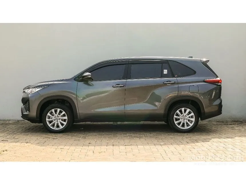 2024 Toyota Kijang Innova Zenix V (Non Premium Color) MPV