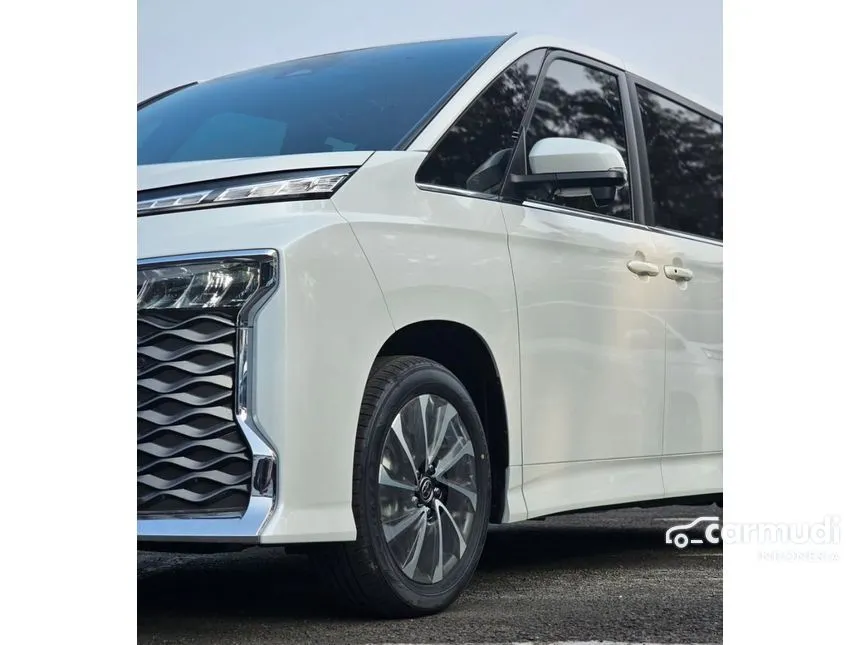 2025 Toyota Voxy (Premium Color) MPV