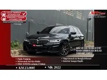 2022 BMW 530i 2.0 M Sport Touring Wagon KM 23.000 BMW G30 530i Touring M Sport Wagon Carbon Black On Black Panoramic Sunroof NIK 2022