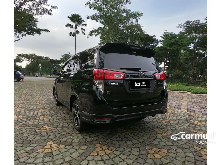 2021 Toyota Kijang Innova Venturer MPV