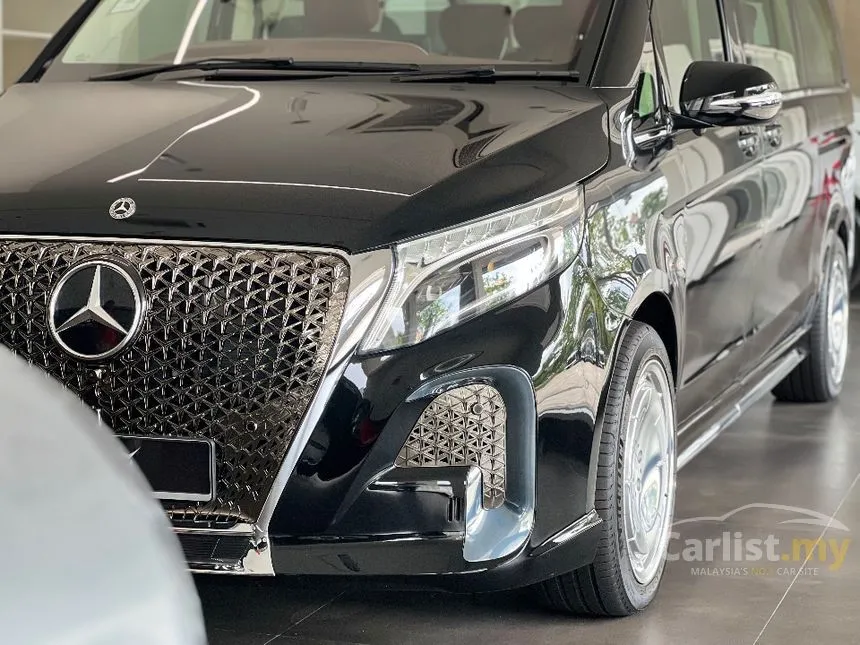 2023 Mercedes-Benz V220 D AMG Line Long MPV