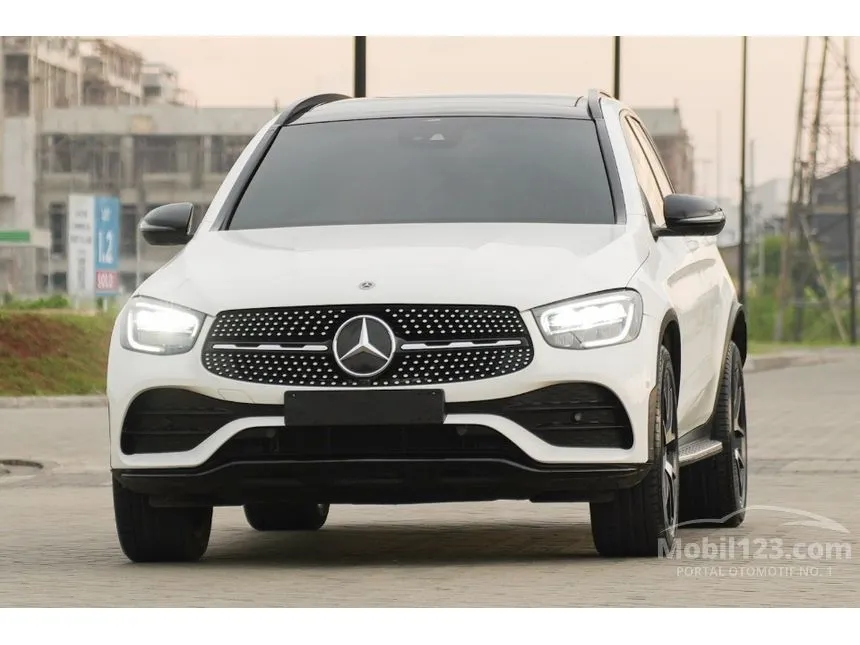 2022 Mercedes-Benz GLC200 Night Edition AMG Line SUV