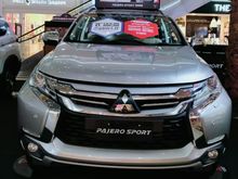 BIG PROMO BIG SALE MITSUBISHI PAJERO SPORT 2,4 Dakar Ultimate SUV