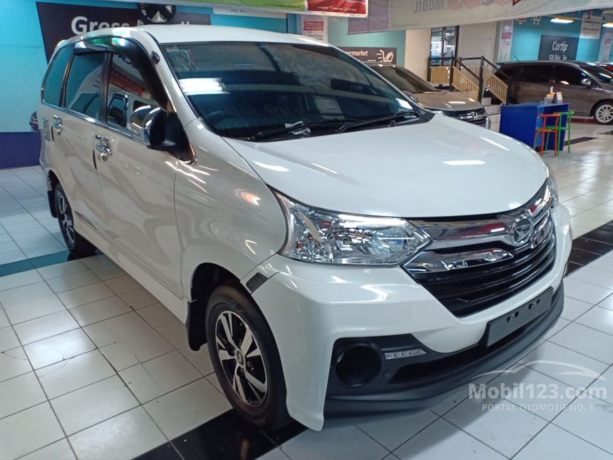 Jual Mobil Daihatsu Xenia 2018 R SPORTY 1.3 di Jawa Timur Manual MPV ...