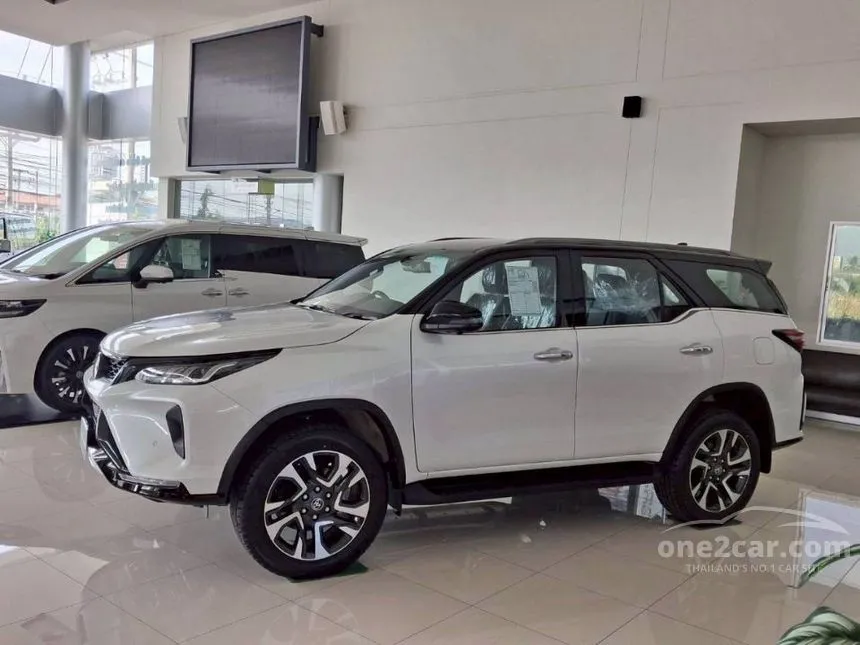 2026 Toyota FORTUNER Legender SUV