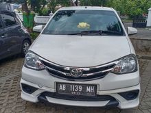 2015 Toyota Etios E Valco TOM'S