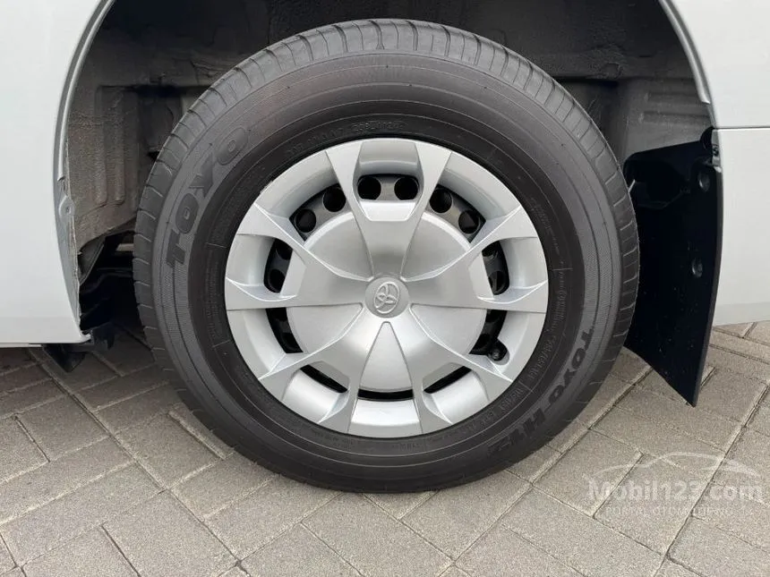 2024 Toyota Hiace Premio Van