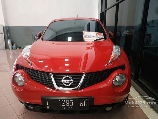 Nissan Juke Mobil bekas dijual di Jawa-timur Indonesia 