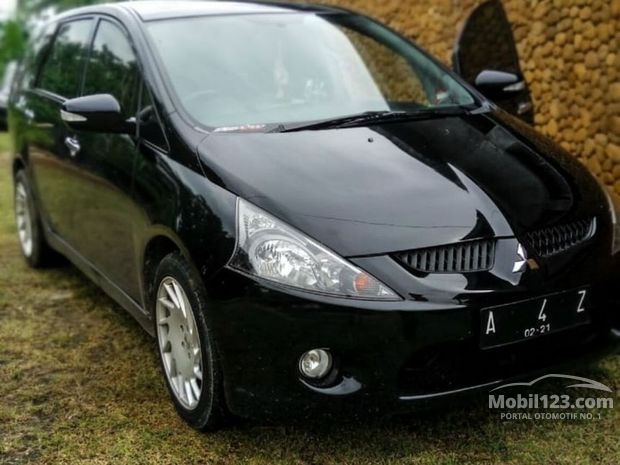 Mitsubishi Grandis Mobil Bekas Baru dijual di Indonesia 