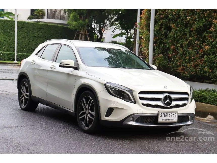 2016 Mercedes-Benz GLA200 Urban SUV