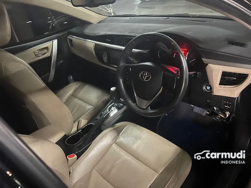 2014 Toyota Corolla Altis V Sedan