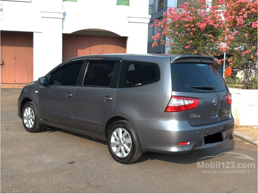 Jual Mobil Nissan Grand Livina 2015 XV 1.5 di Banten 