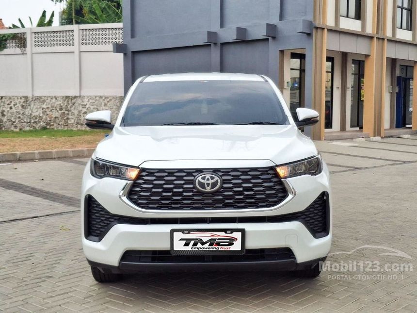 Jual Mobil Toyota Kijang Innova Zenix 2024 G (Non Premium Color) 2.0 di ...