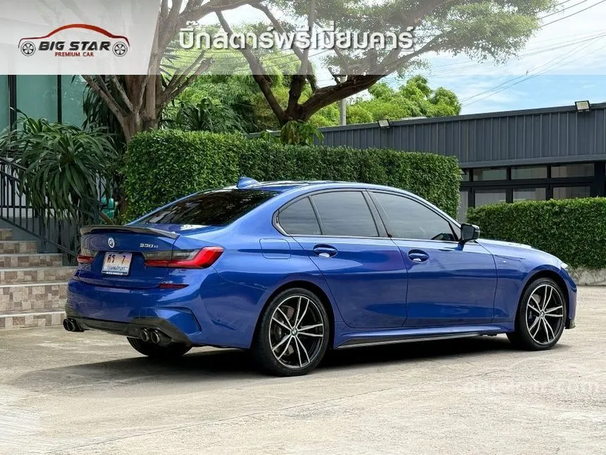 2022 BMW 330e M Sport Sedan