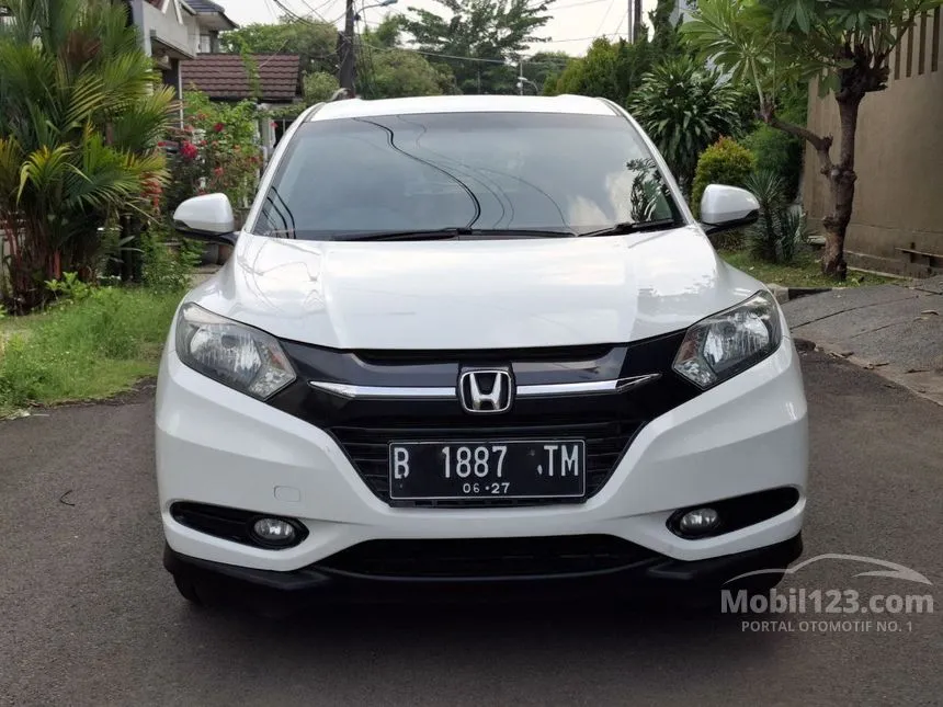 Jual Mobil Honda HR