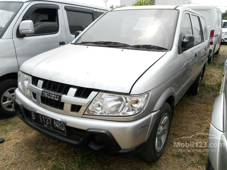 Jual Mobil Isuzu Panther 2014 LS 2.5 di DKI Jakarta Manual SUV Silver 