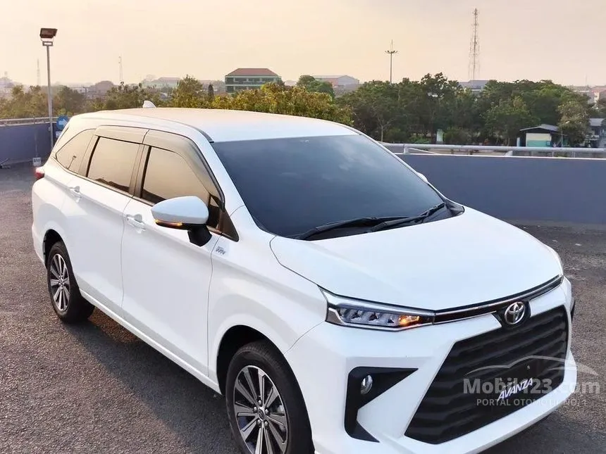 Jual Mobil Toyota Avanza 2024 G 1.5 di Kalimantan Selatan Automatic MPV Putih Rp 229.800.000