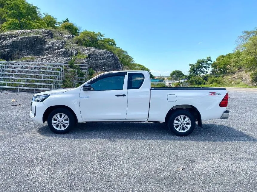 2022 Toyota HILUX REVO Z Edition Entry Smart Cab Pickup