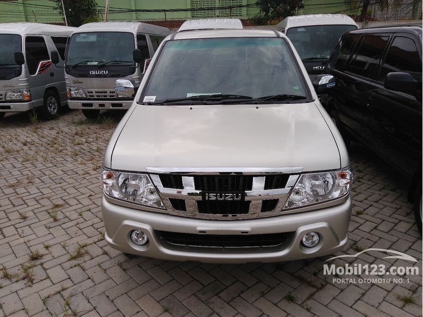 Jual Mobil  Isuzu  Panther  2021 LS 2 5 di  Jawa  Tengah  Manual 