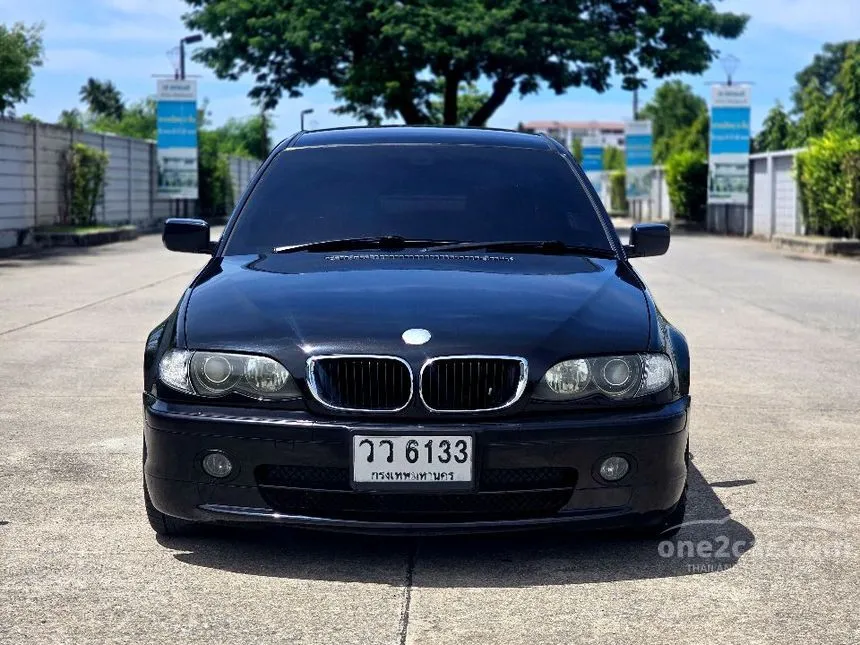2003 BMW 318i Sedan