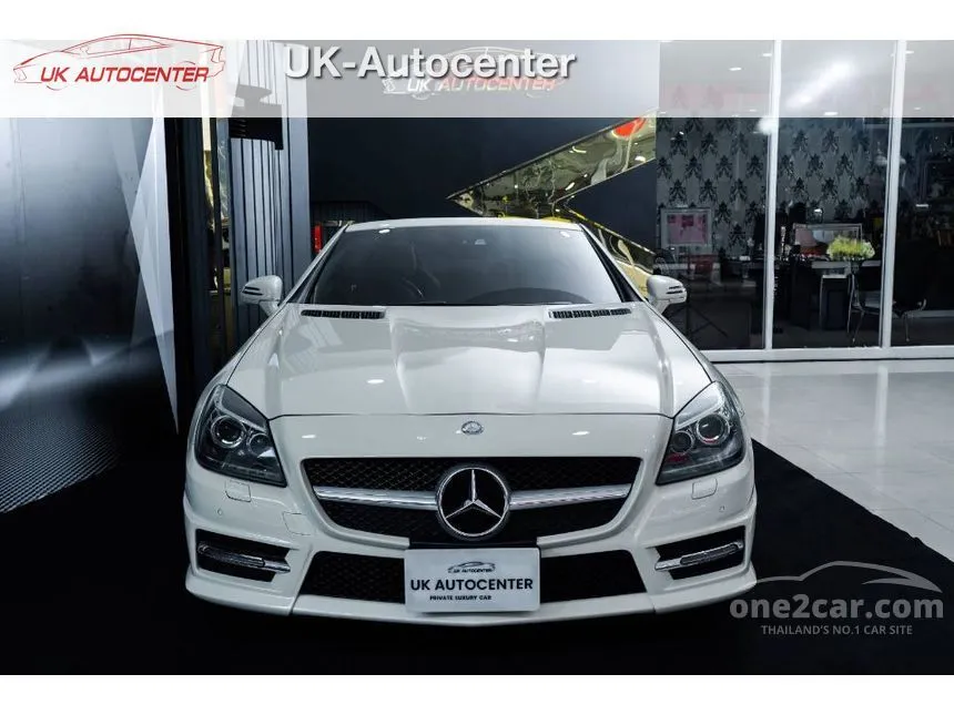 2013 Mercedes-Benz SLK200 AMG Dynamic BlueEFFICIENCY Convertible