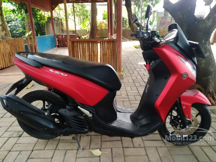  Jual  Motor  Yamaha Lexi  2019 0 1 di Jawa Barat Automatic 