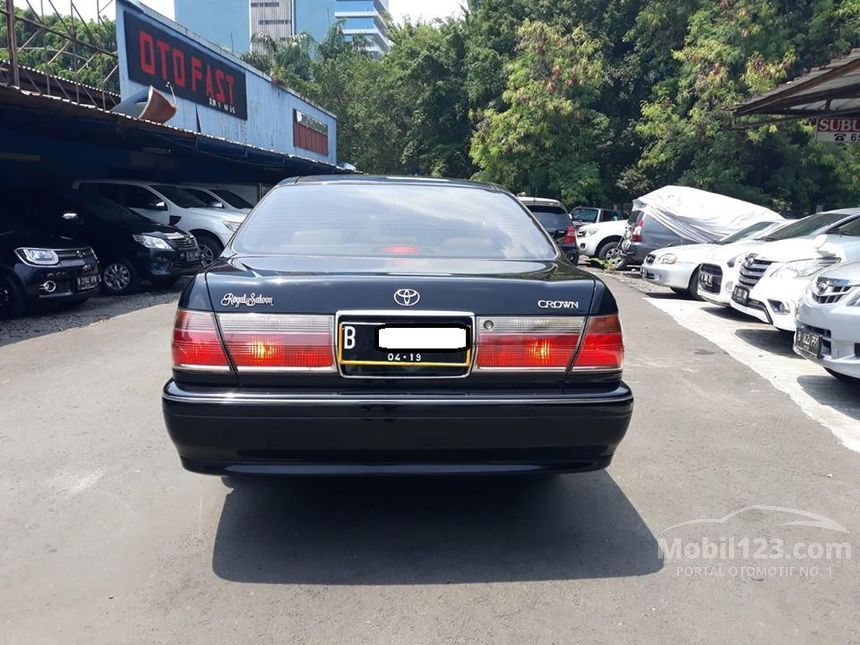 Jual Mobil  Toyota  Crown  2001 Royal  Saloon  3 0 di DKI 