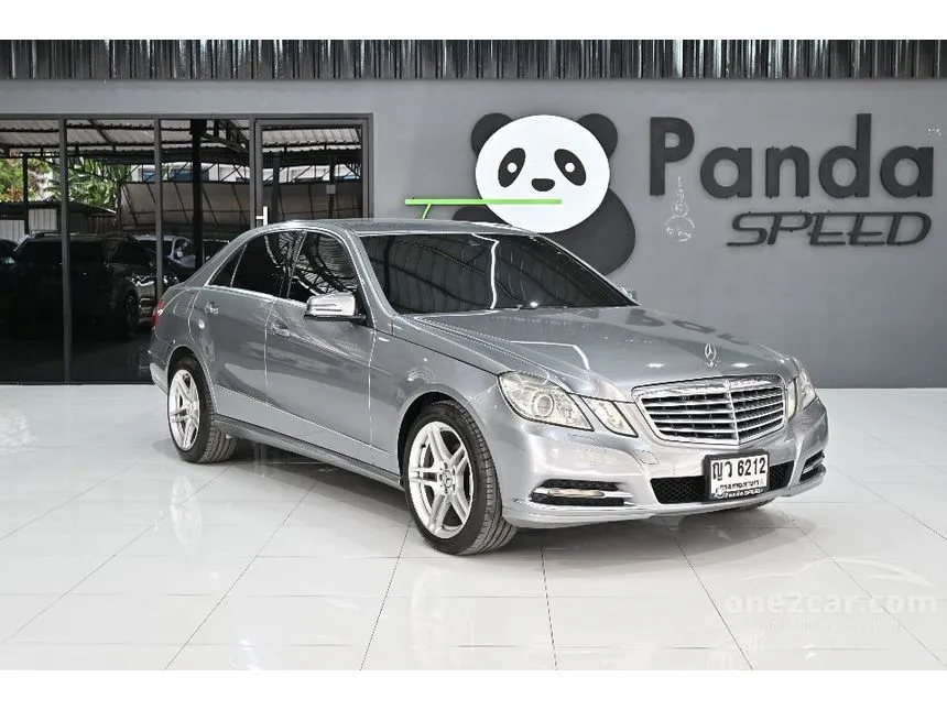 2011 Mercedes-Benz E200 CGI BlueEFFICIENCY Sedan