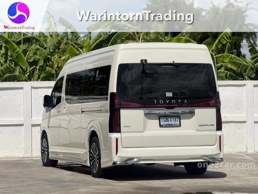 2024 Toyota Commuter Van