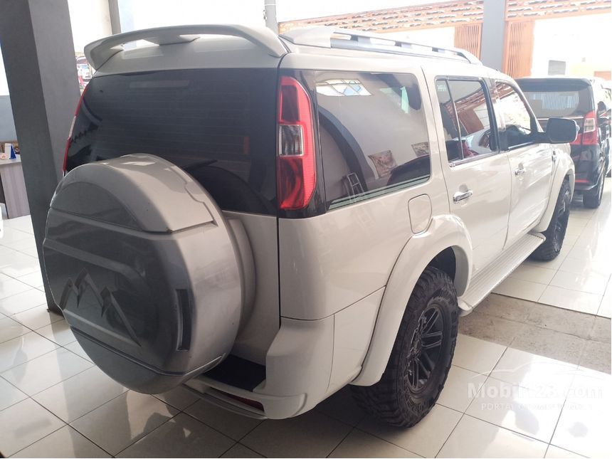 Jual Mobil  Ford  Everest  2012 10 S 10 S 10 S 2 5 di Jawa  