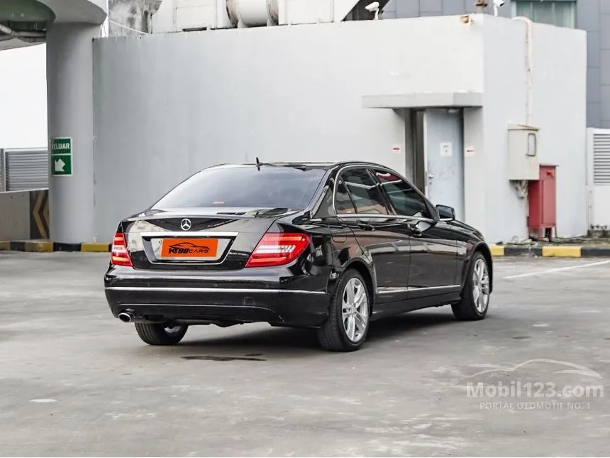 2012 Mercedes-Benz C200 Avantgarde CGI Sedan