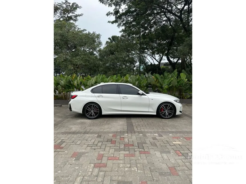 2024 BMW 330i M Sport Pro Sedan