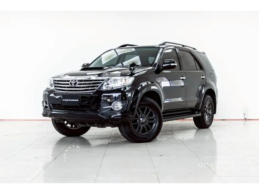 2015 Toyota FORTUNER V SUV