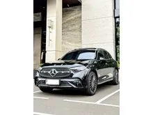2023 Mercedes-Benz GLC300 2.0 AMG Line 4MATIC SUV Black on Black Odo 10 Rb (TERMURAH)