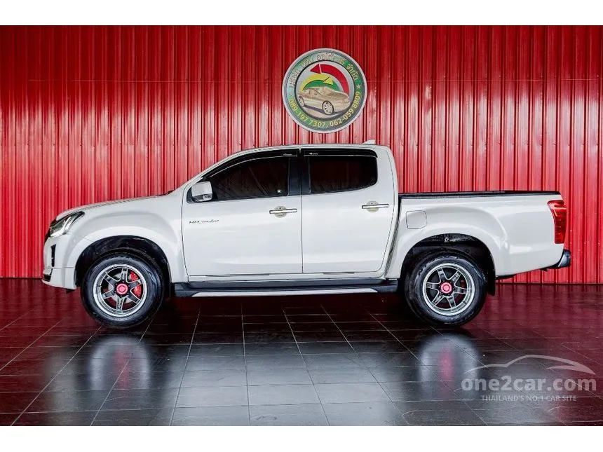 2019 Isuzu D-MAX Hi-Lander Stealth Z-Prestige Cab-4 Pickup