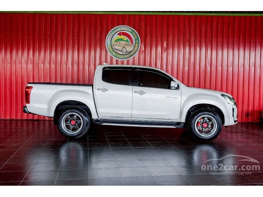 2019 Isuzu D-MAX Hi-Lander Stealth Z-Prestige Cab-4 Pickup