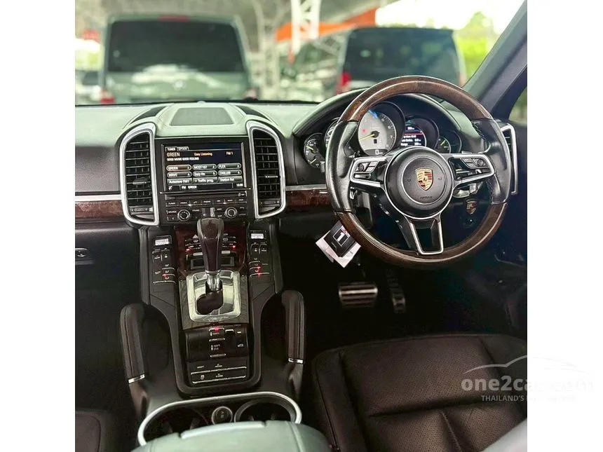 2016 Porsche CAYENNE S E-Hybrid SUV