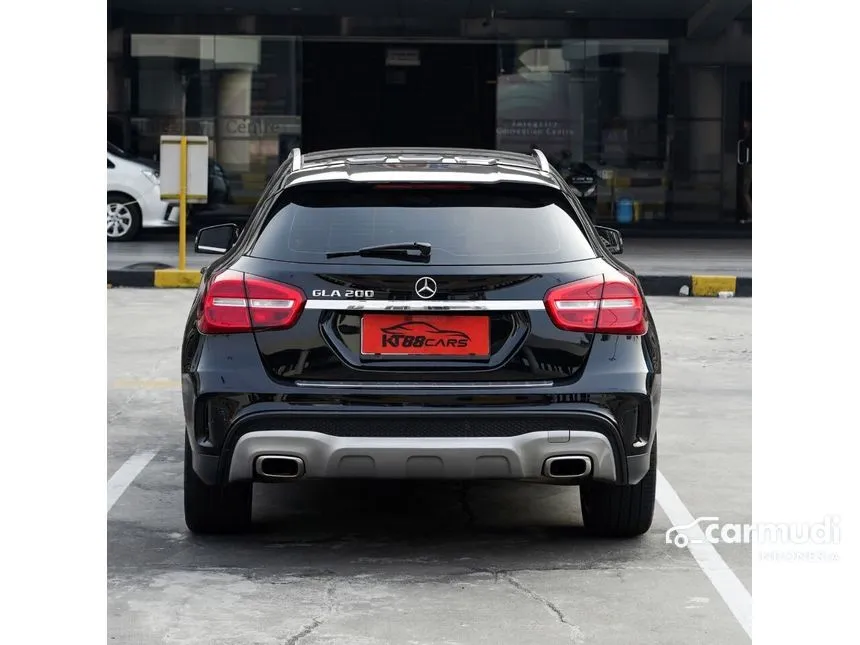 2014 Mercedes-Benz GLA200 Sport SUV