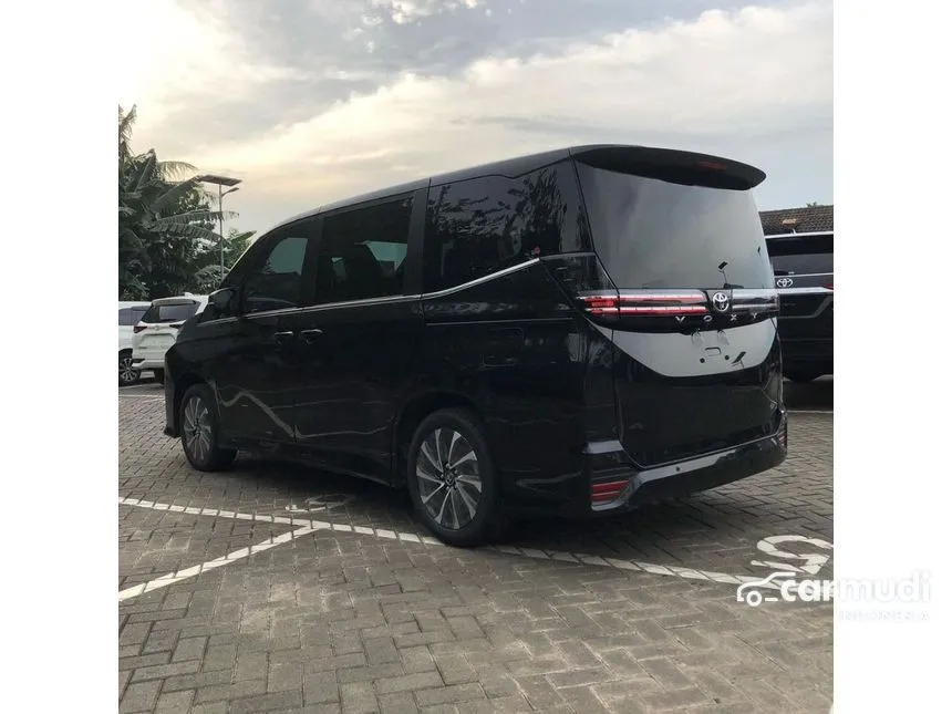 2024 Toyota Voxy Van Wagon