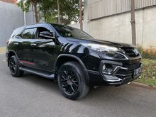 2019 Toyota Fortuner 2.4 TRD SUV