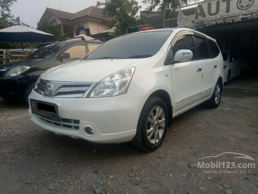  Jual  Mobil  Nissan Grand  Livina  2012 Ultimate 1 5 di  DKI 