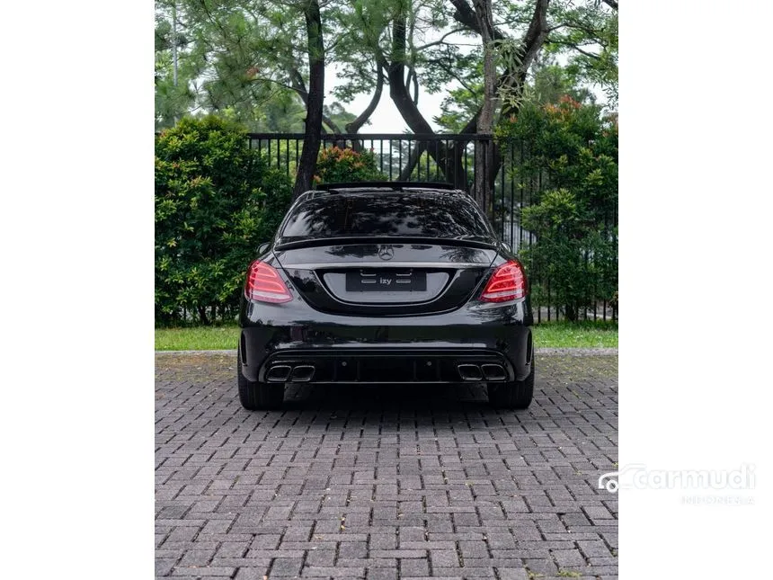 2018 Mercedes-Benz C300 AMG Line Sedan
