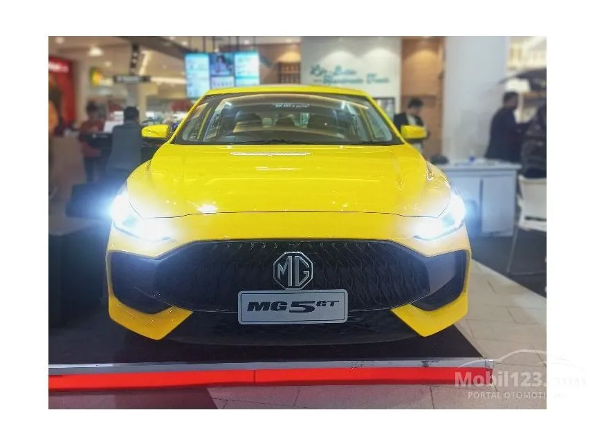 Jual Mobil MG 5 2023 GT Ignite 1.5 di Jawa Barat Automatic Sedan Kuning ...