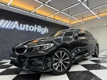 2021 BMW 320i 2.0 Sport Sedan [Km27.000] Reg 2022 Black On Black Speedo Digital PBD Free Service 5Thn #AUTOHIGH #BEST OFFER